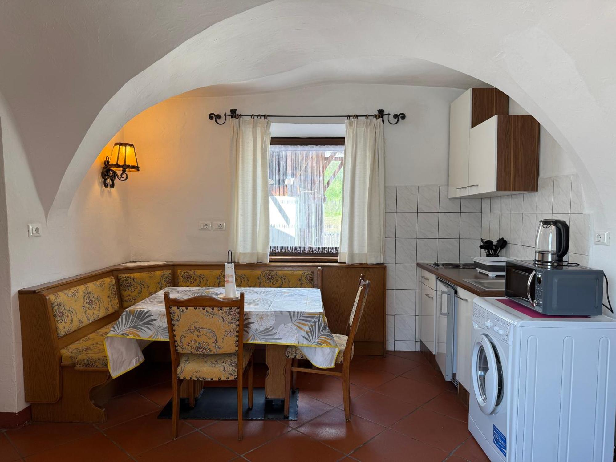 Gasthof Goldenes Lamm Vahrn Room photo